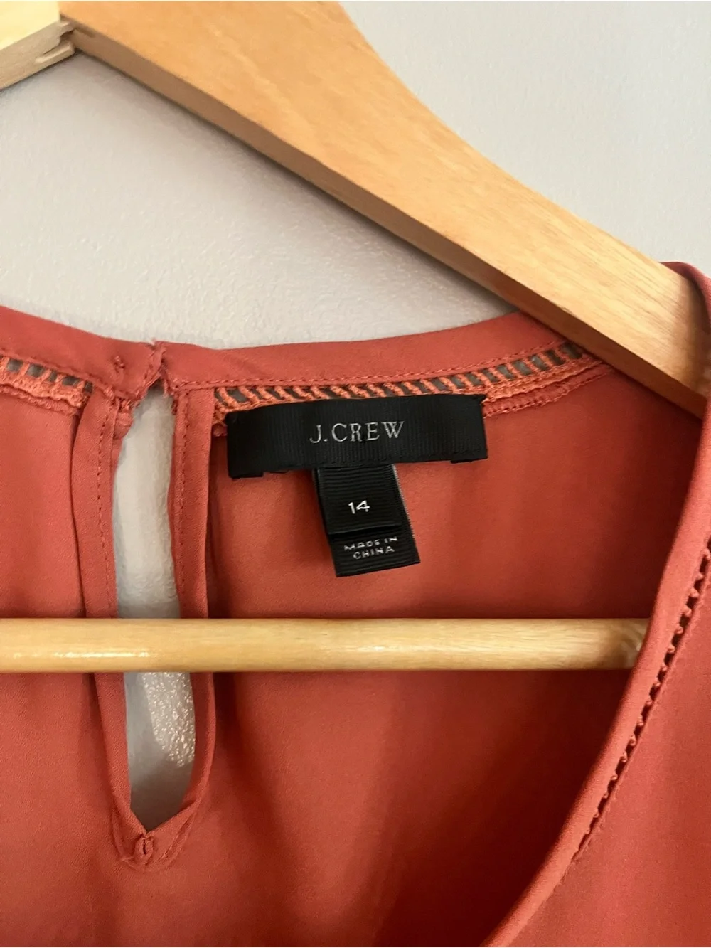 J. Crew Sleeveless Keyhole Tank in Terracotta ladder trim size 14
